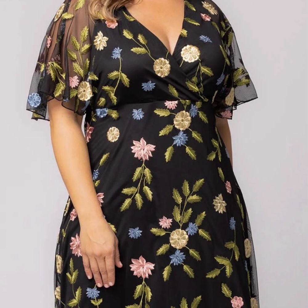 Kiyonna Black Floral Maxi Dress - Picture 4 of 9